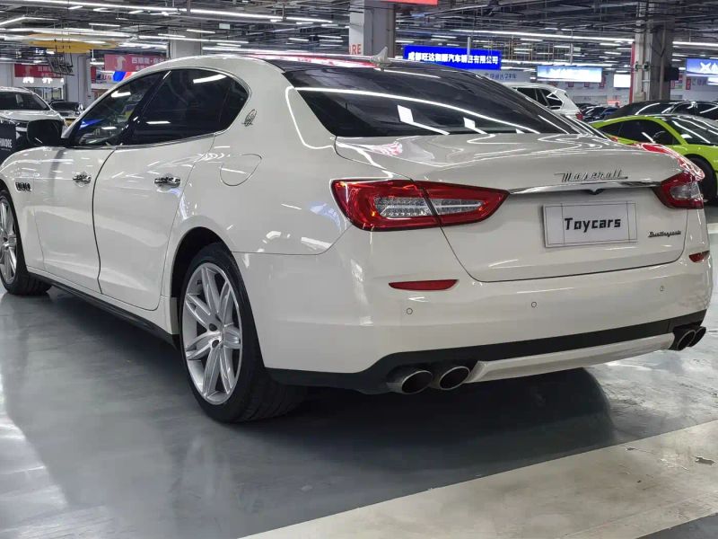 Maserati sedan