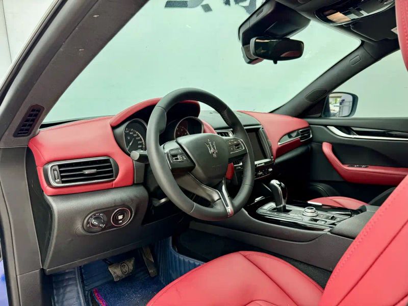 Maserati suv
