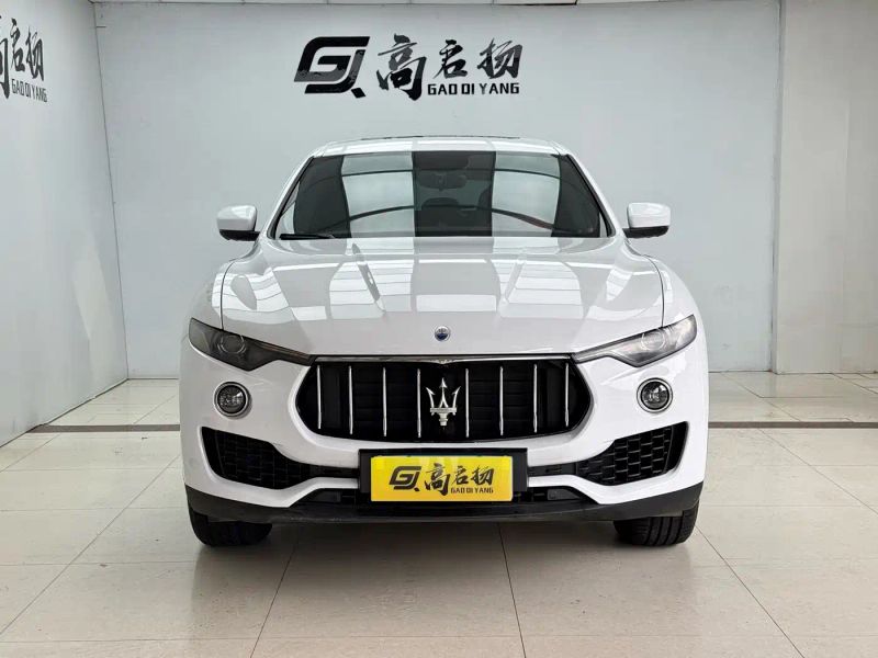Maserati suv