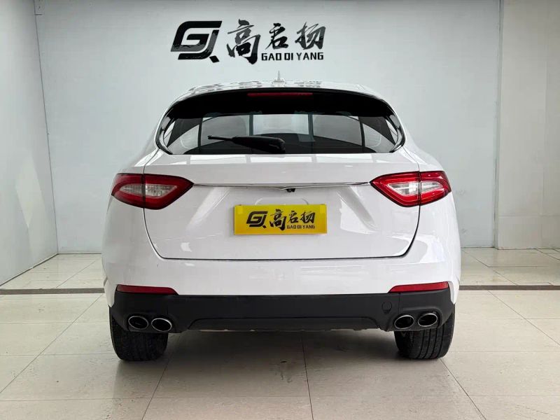 Maserati suv