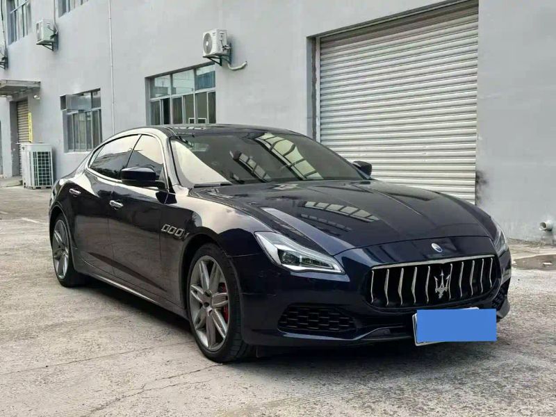Maserati sedan