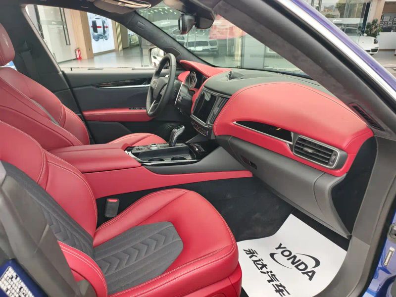 Maserati suv