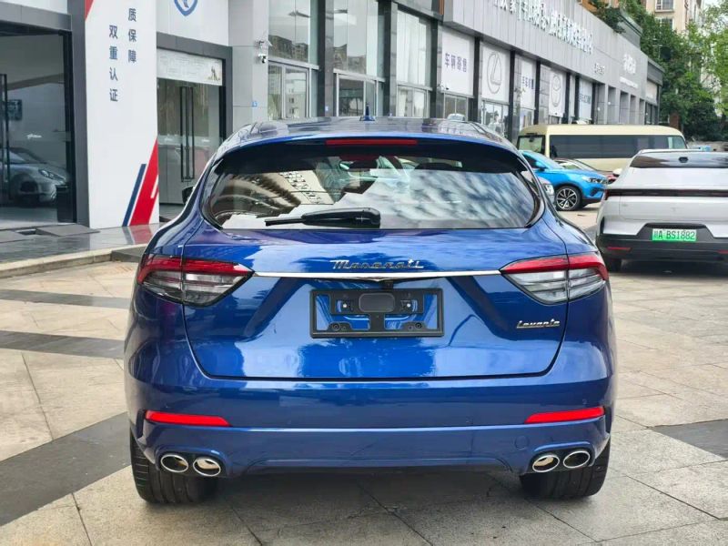 Maserati suv