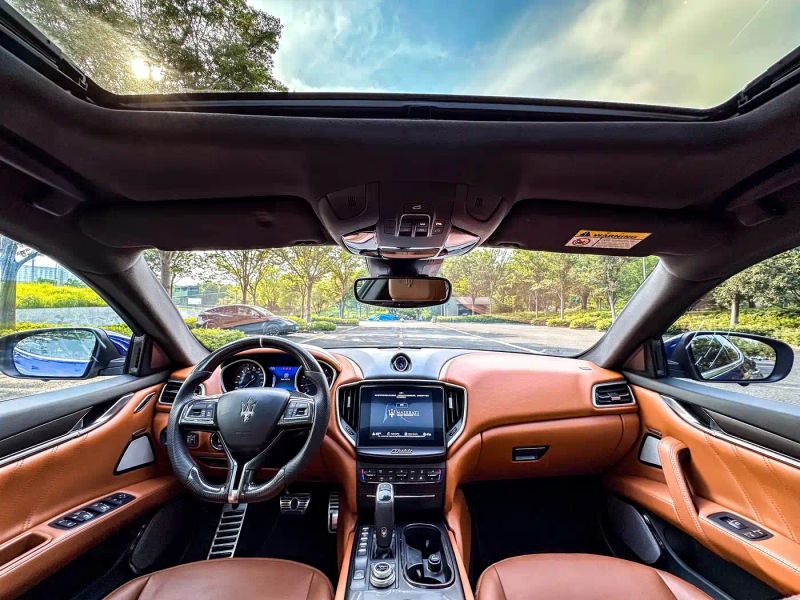 Maserati ghibli