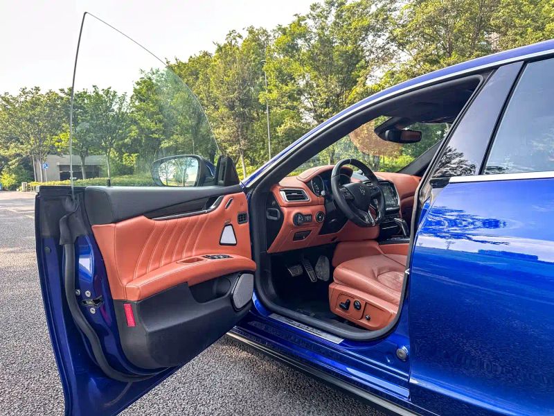 Maserati ghibli