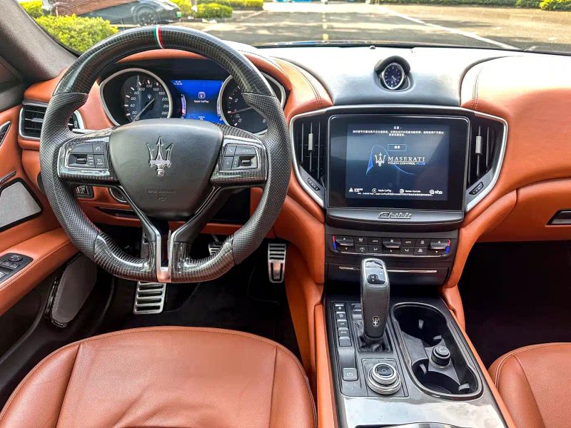 Maserati ghibli