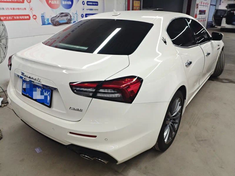 Maserati ghibli