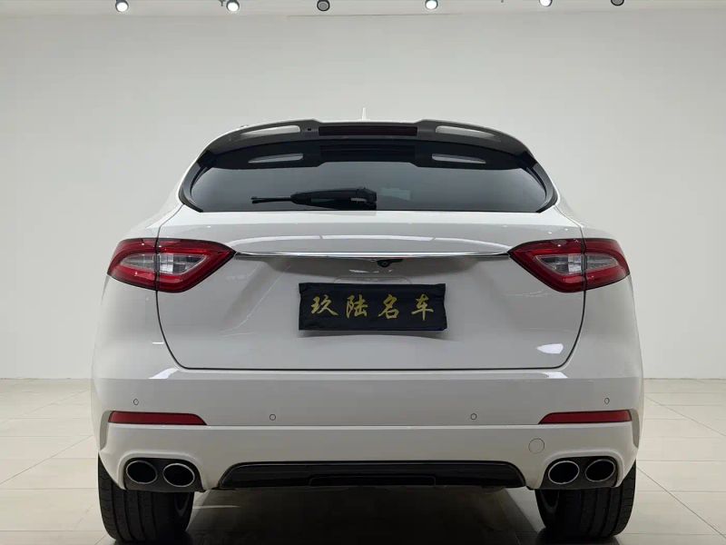 Maserati suv