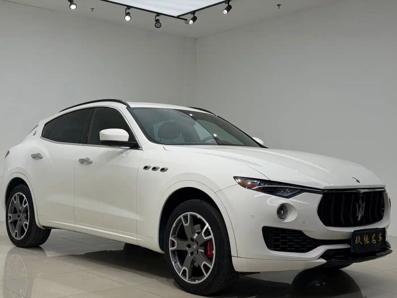Maserati suv