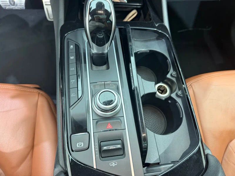 Maserati suv