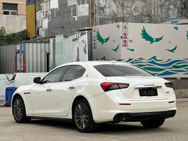 Maserati ghibli