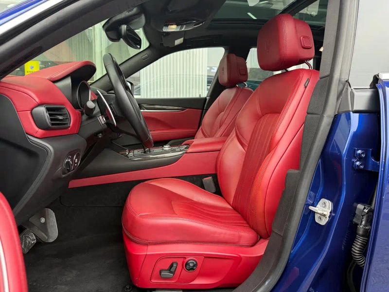 Maserati suv