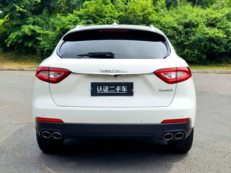 Maserati suv