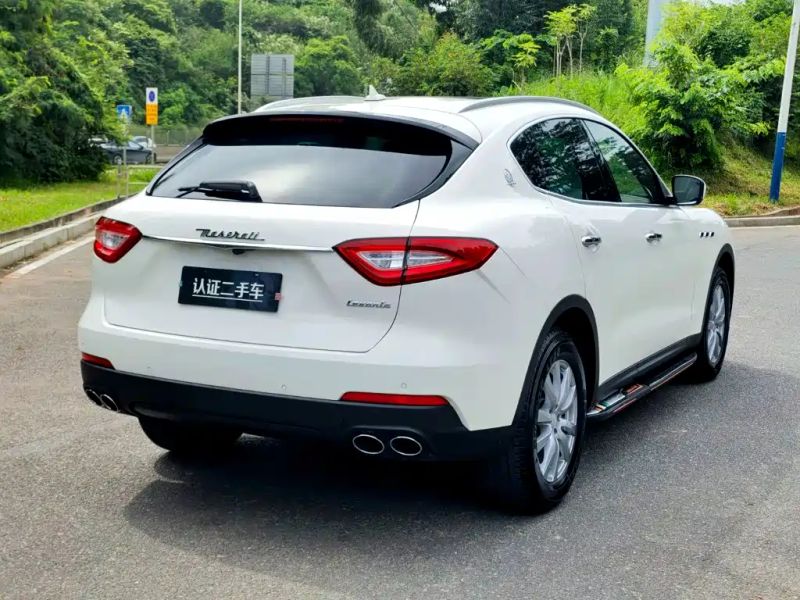 Maserati suv