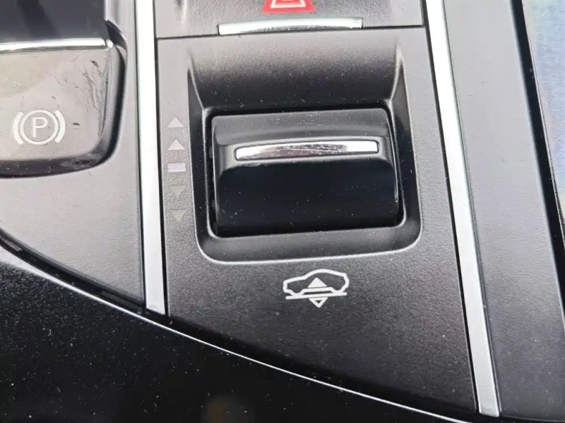 Maserati suv
