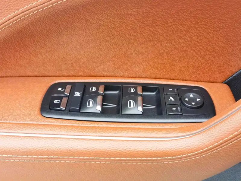 Maserati suv