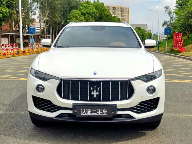 Maserati suv