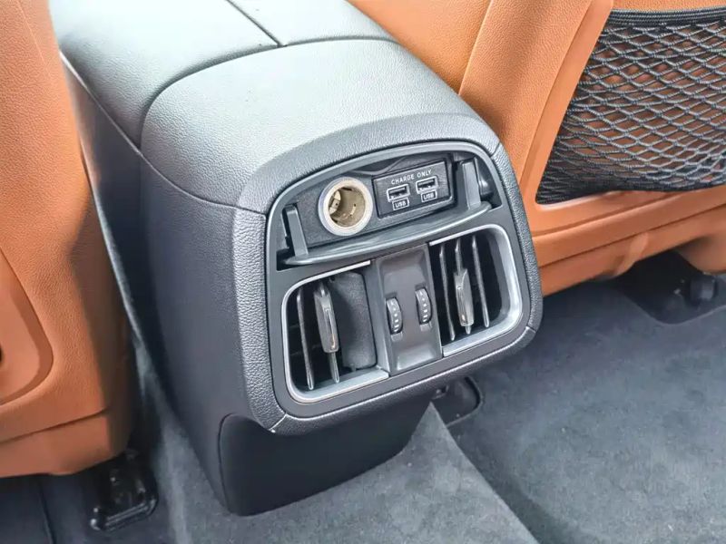 Maserati suv