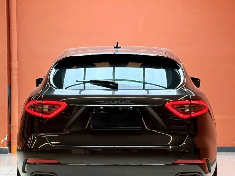 Maserati suv