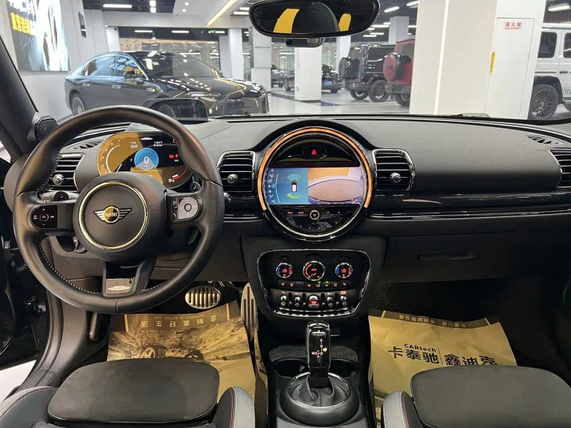 Mini clubman