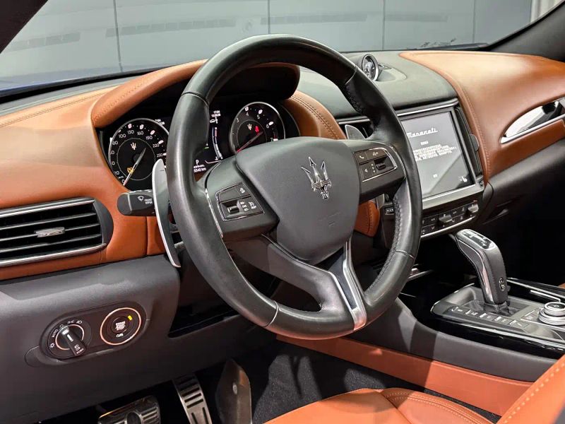 Maserati suv