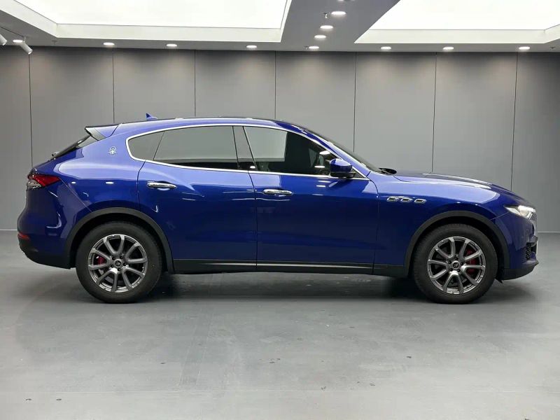 Maserati suv