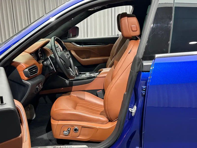 Maserati suv