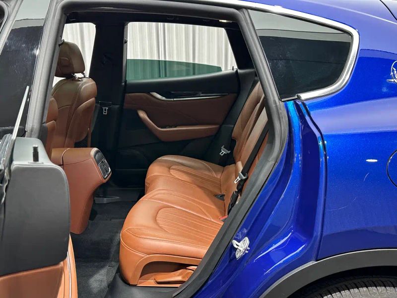 Maserati suv