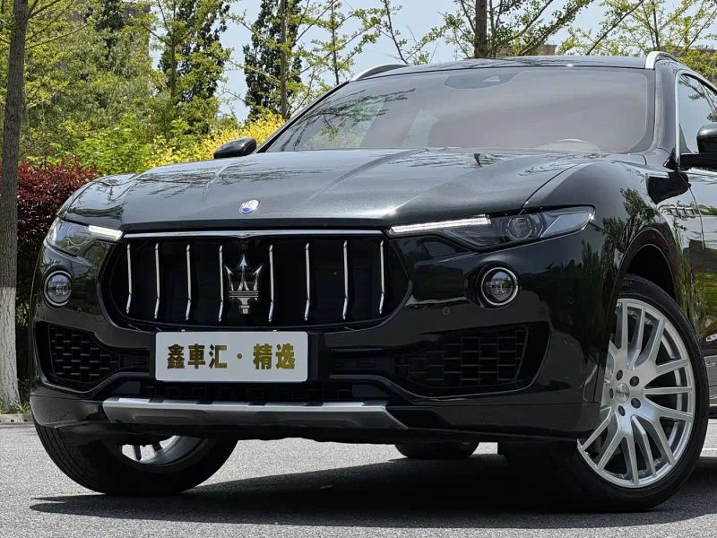Maserati suv