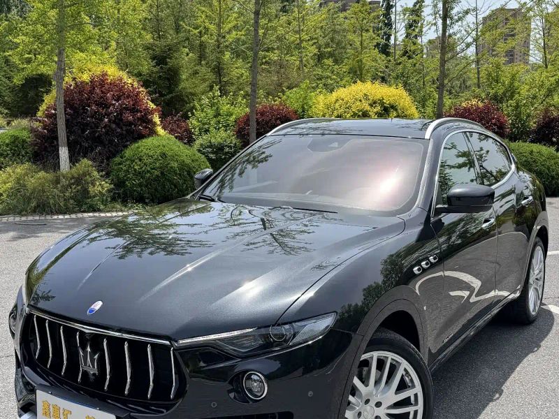 Maserati suv
