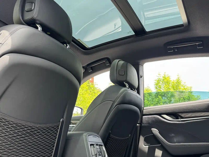Maserati suv