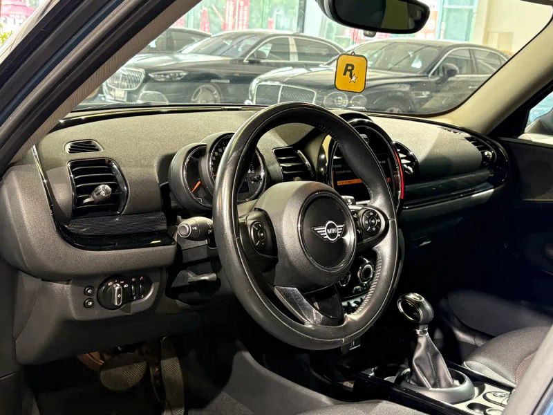 Mini clubman