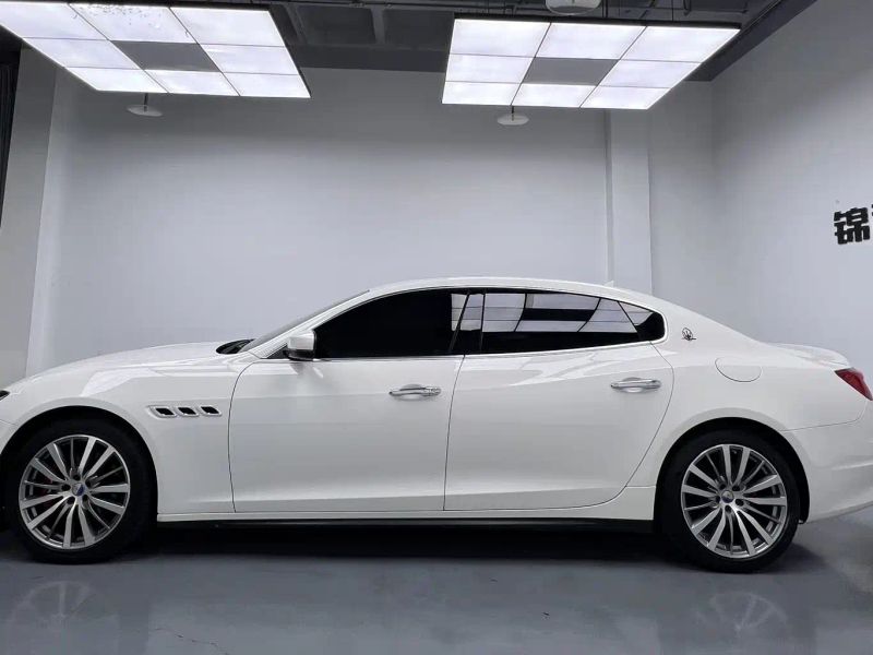 Maserati sedan