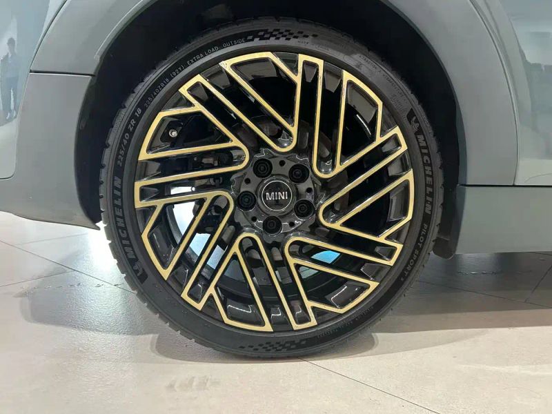 Mini clubman