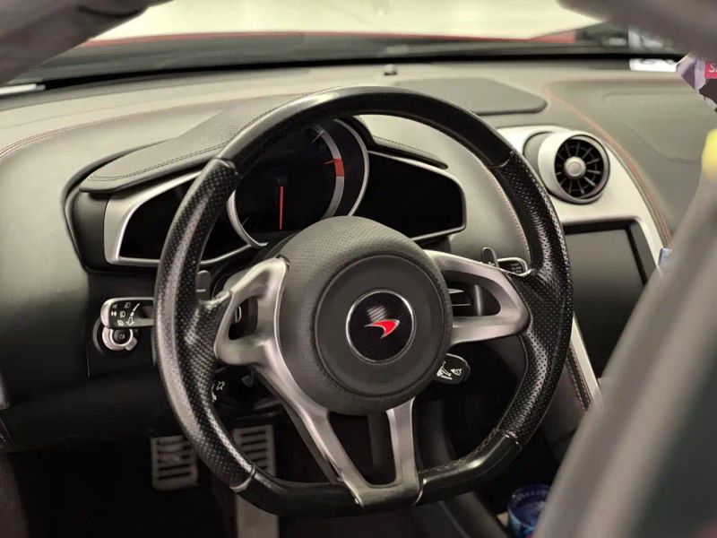 Mclaren mclaren_625c