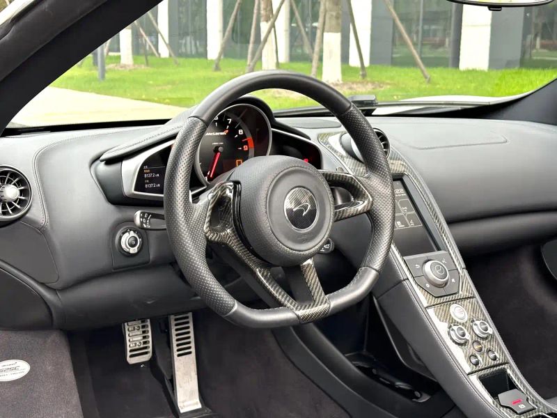 Mclaren mclaren_625c