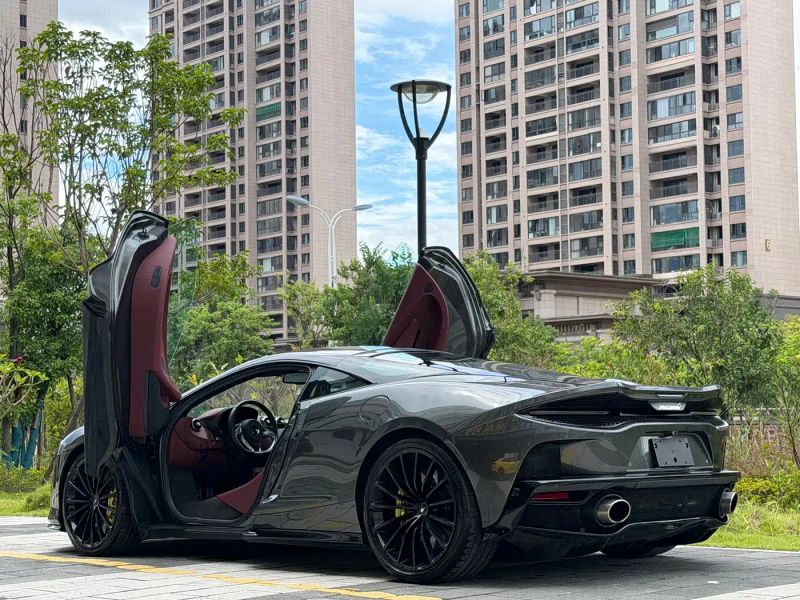 Mclaren GT