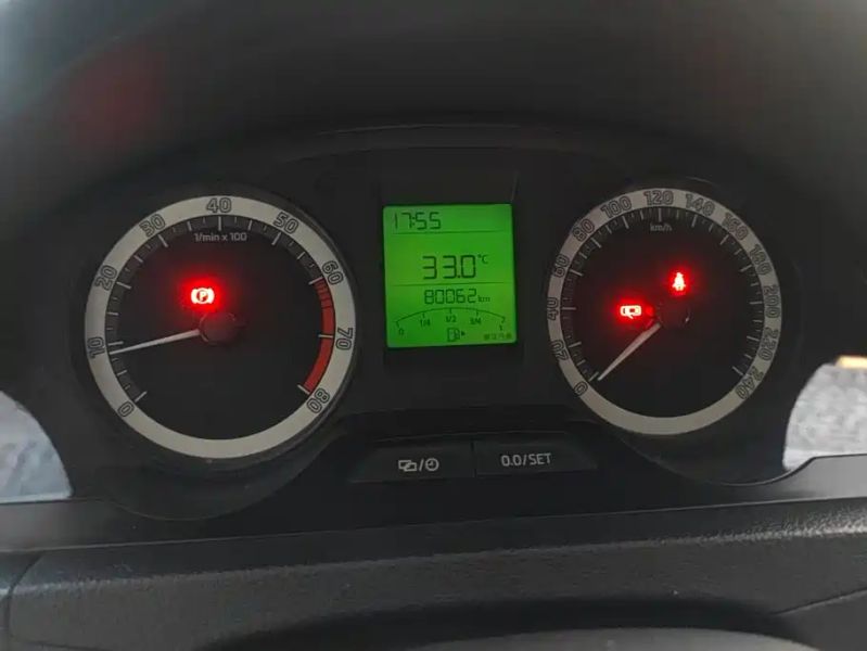 kemike sedan