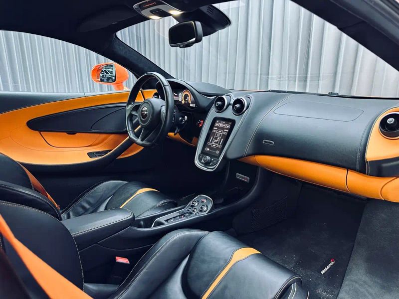 Mclaren 570
