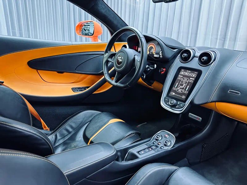 Mclaren 570