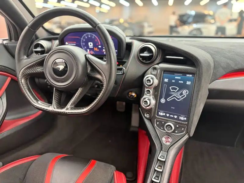 Mclaren mclaren_720s