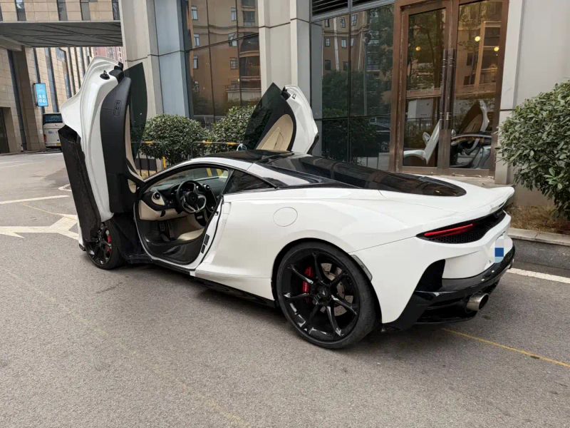 Mclaren GT