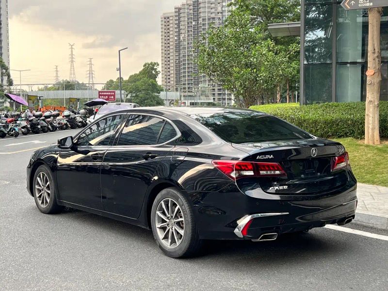 Acura tlx-l