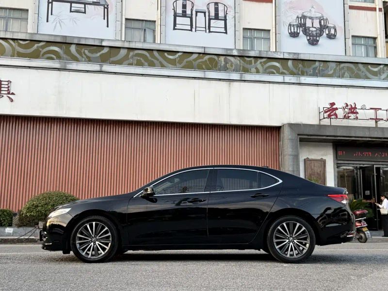 Acura TLX