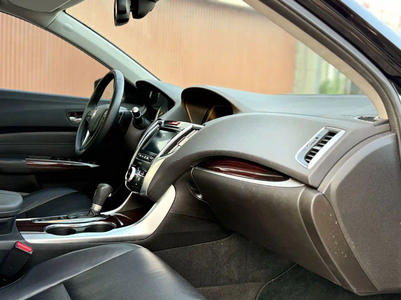 Acura TLX