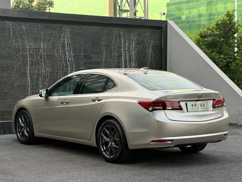 Acura TLX