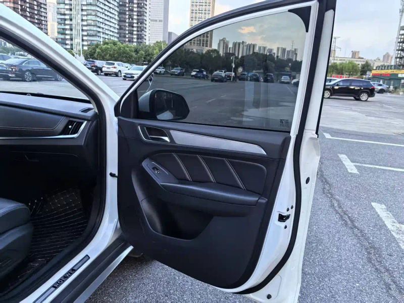 Roewe rx5