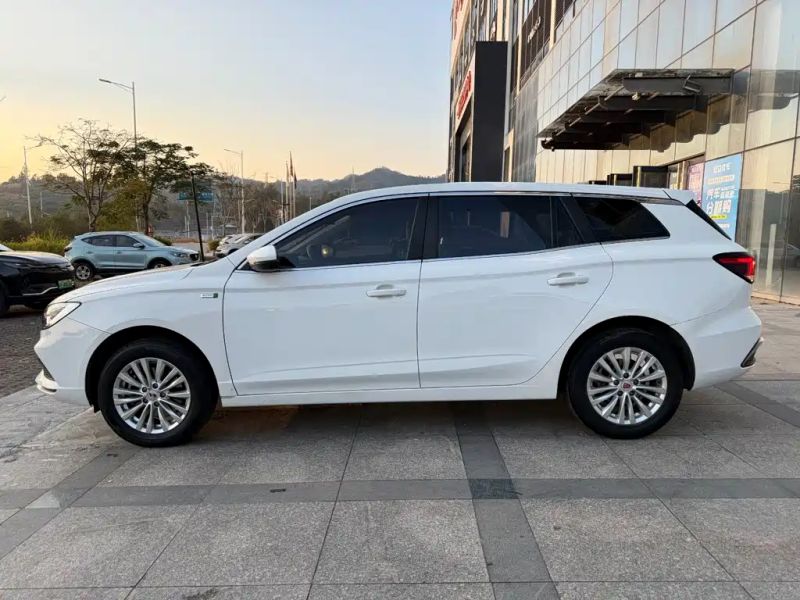 Roewe ei5