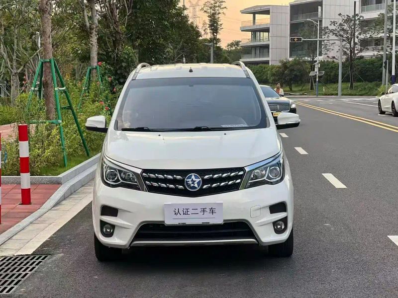 Venucia m50v