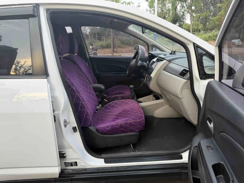 Venucia r50